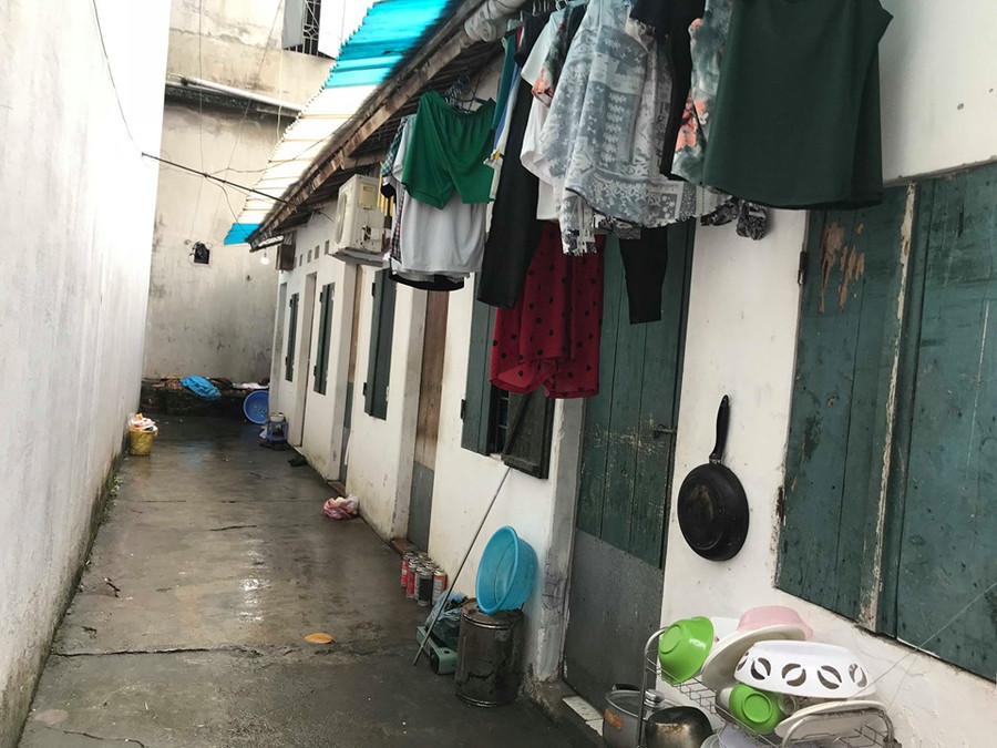 Dãy phòng trọ - nơi xảy ra vụ án