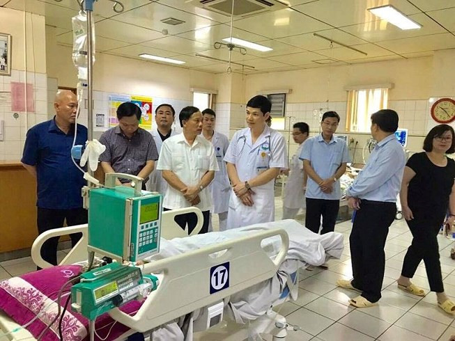 Tạo điều kiện tốt nhất về y tế cứu chữa nạn nhân Tạo điều kiện tốt nhất về y tế cứu chữa nạn nhân