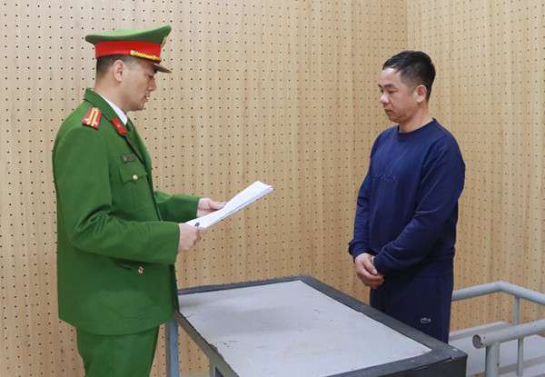 Bị can Phạm Bình Minh, nguyên Giám đốc Chi nhánh Văn phòng Đăng ký đất đai huyện Bắc yên.