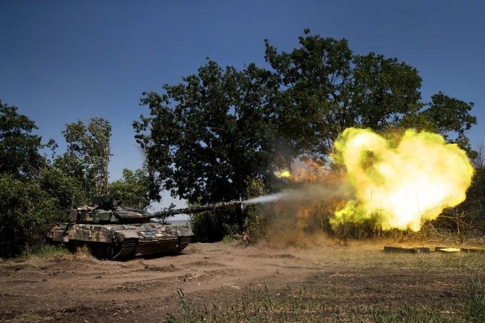 Quân đội Ukraine đang chiến đấu trong tình trạng thiếu vũ khí và chiến lược