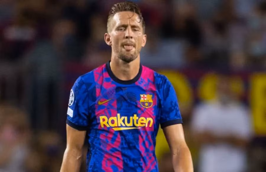 Luuk de Jong để lại nỗi thất vọng lớn tại Barca.