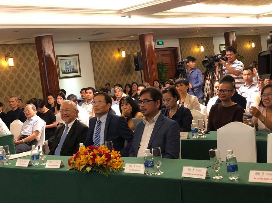 Các đại biểu và khách mời tại buổi lễ trao giải sách hay