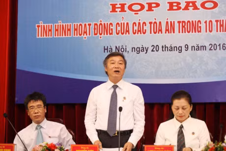 Chu toa xu oan ong Huynh Van Nen chua bi kiem diem vi dang tri benh - Anh 1