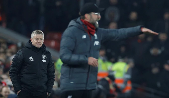 Solskjaer đổ lỗi cho đồng nghiệp bên phía Liverpool khiến Man Utd được hưởng ít phạt đền