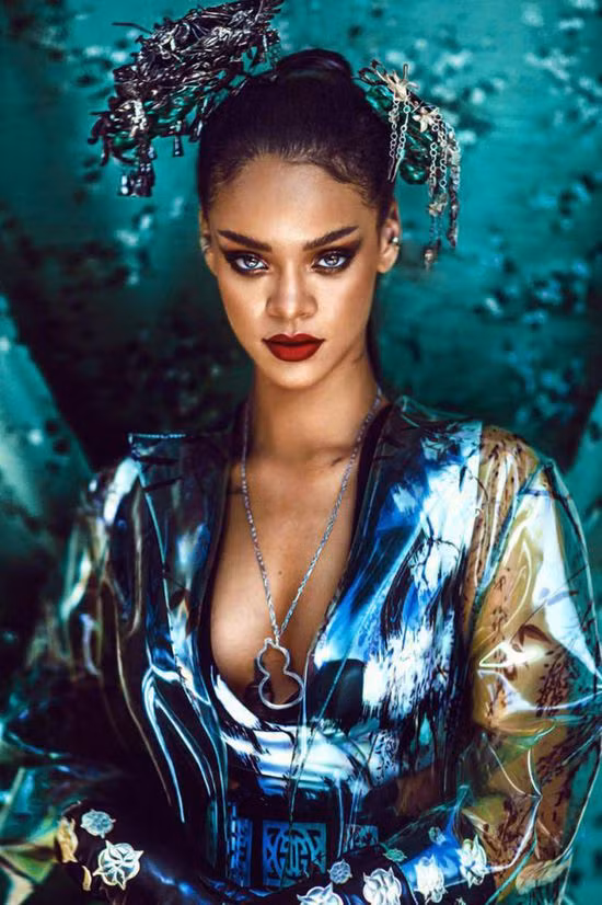 Rihanna từng có tuổi thơ không êm đềm.