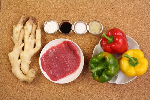 Thịt bò xào ớt chuông thơm ngon, hấp dẫn bữa cơm tối đầu tuần