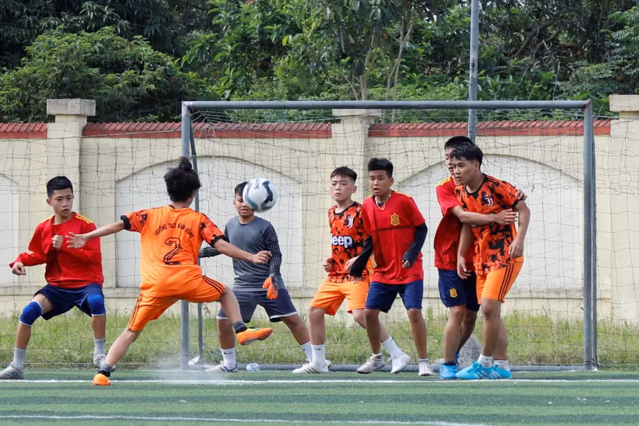 Các trận đấu diễn ra ngay sau lễ khai mạc.