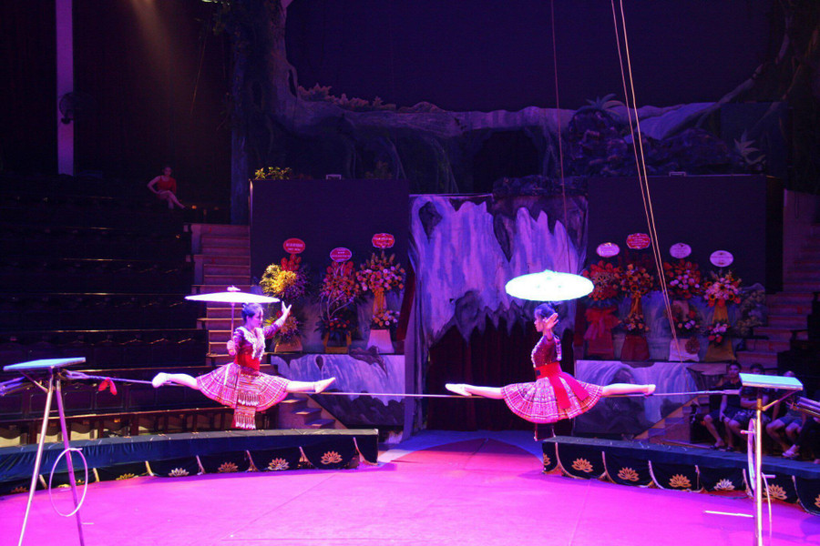 Những nỗ lực của học trò trong buổi lễ tốt nghiệp. Những nỗ lực của học trò trong buổi lễ tốt nghiệp.