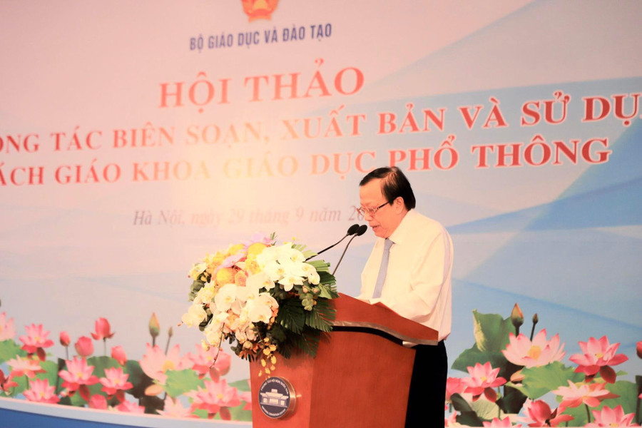 NGƯT Ngô Trần Ái phát biểu tại Hội thảo.