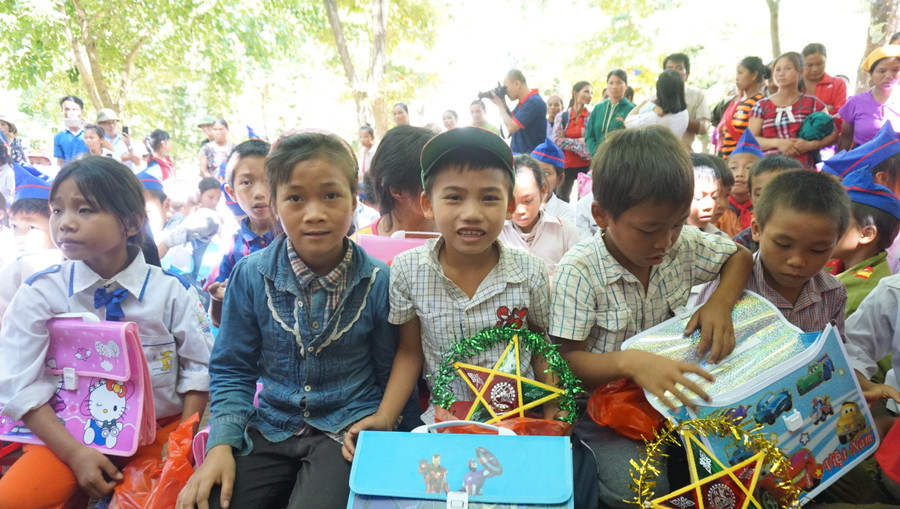 Niềm vui của các em nhỏ