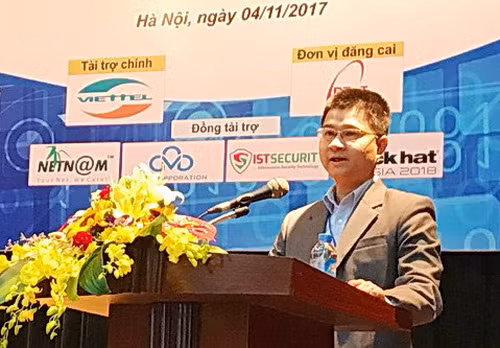 Ông Tô Hồng Nam - Phó Cục trưởng Cục CNTT phát biểu tại vòng Sơ khảo Cuộc thi khu vực miền Bắc Ông Tô Hồng Nam - Phó Cục trưởng Cục CNTT phát biểu tại vòng Sơ khảo Cuộc thi khu vực miền Bắc