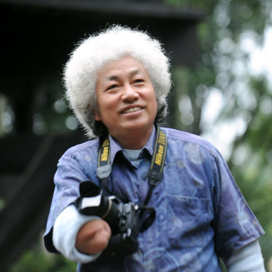 Một Nghệ sĩ nhiếp ảnh Bùi Đăng Thanh vui tươi, lạc quan, yêu đời.