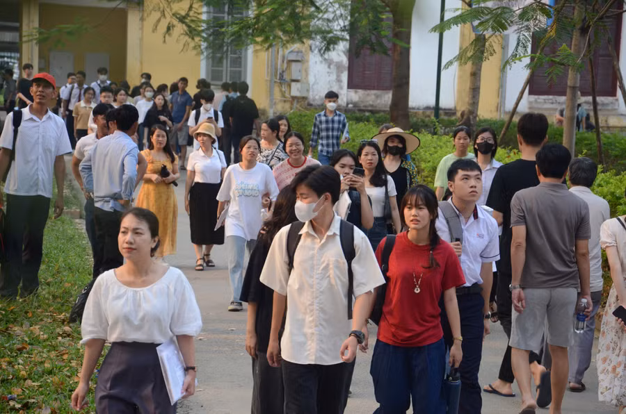 Điểm thi số 31 tại Trường ĐH Khoa học, ĐH Huế với 1.727 thí sinh tham dự kỳ thi.