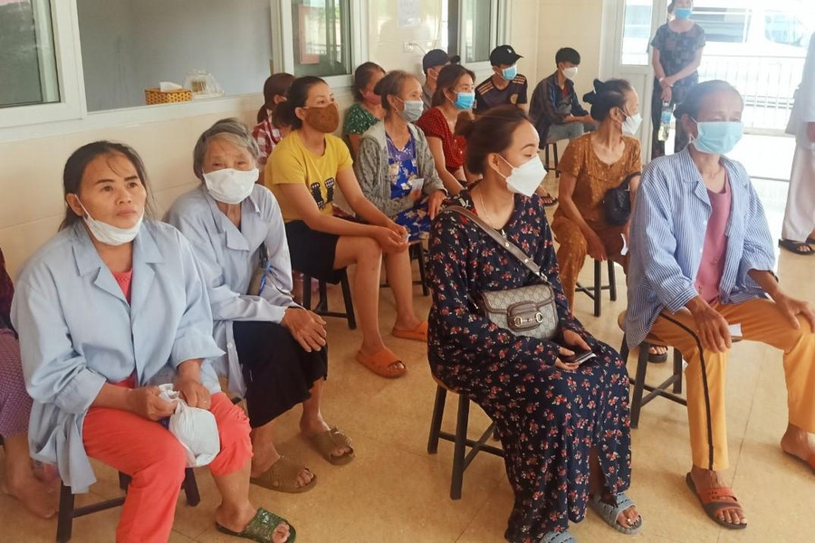 Những suất cơm với mong muốn chia sẻ phần nào khó khăn đối với những bệnh nhân nghèo. Những suất cơm với mong muốn chia sẻ phần nào khó khăn đối với những bệnh nhân nghèo.