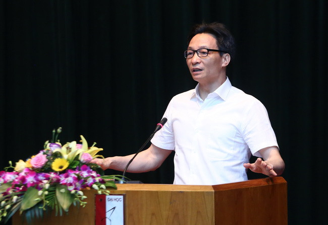 Phó Thủ tướng Vũ Đức Đam phát biểu và giao nhiệm vụ tại hội nghị tuyển sinh năm 2018 Phó Thủ tướng Vũ Đức Đam phát biểu và giao nhiệm vụ tại hội nghị tuyển sinh năm 2018