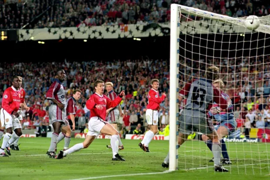 Solskjaer ghi bàn thắng ở phút 93 trong trận chung kết Champions League 1999.