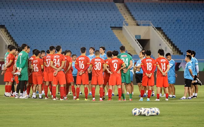 Đội tuyển Việt Nam tập tại sân Mỹ Đình hôm 4/9.