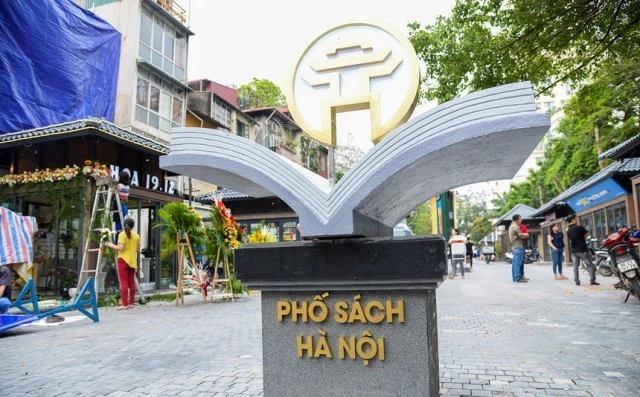 Phố Sách Xuân Mậu Tuất - được tổ chức tại Phố Sách Hà Nội