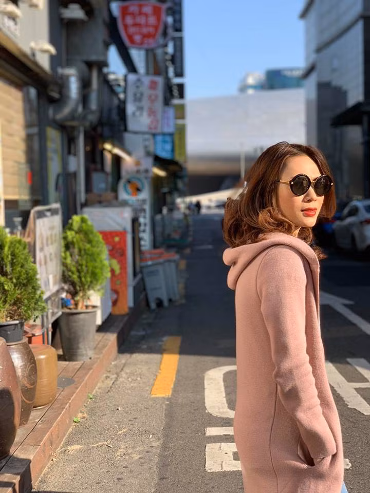 Mỹ Tâm bất ngờ diện đầm hoa “bánh bèo”: Chị đẹp mặc gì cũng đẹp! ảnh 14