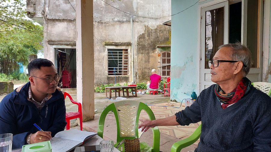 Ông Nguyễn Phan Vinh - Tổ trưởng tổ dân phố 89, phường Hòa Xuân chia sẻ về tình trạng dự án treo ảnh hưởng đến đời sống người dân. Ông Nguyễn Phan Vinh - Tổ trưởng tổ dân phố 89, phường Hòa Xuân chia sẻ về tình trạng dự án treo ảnh hưởng đến đời sống người dân.