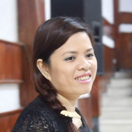 TS Vũ Thu Hương lo lắng tình trạng sách xuất bản ồ ạt hiện nay.