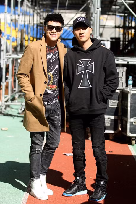 Noo Phuoc Thinh dep trai khong kem sao Han tren san tap Asia Song Festival - Anh 3