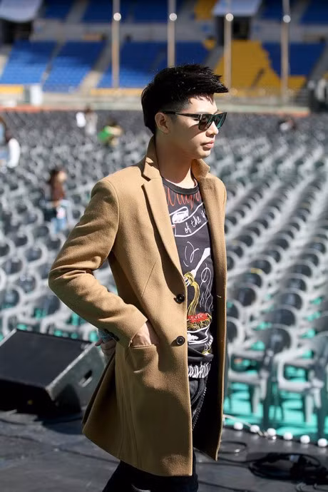 Noo Phuoc Thinh dep trai khong kem sao Han tren san tap Asia Song Festival - Anh 11