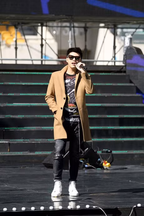 Noo Phuoc Thinh dep trai khong kem sao Han tren san tap Asia Song Festival - Anh 9