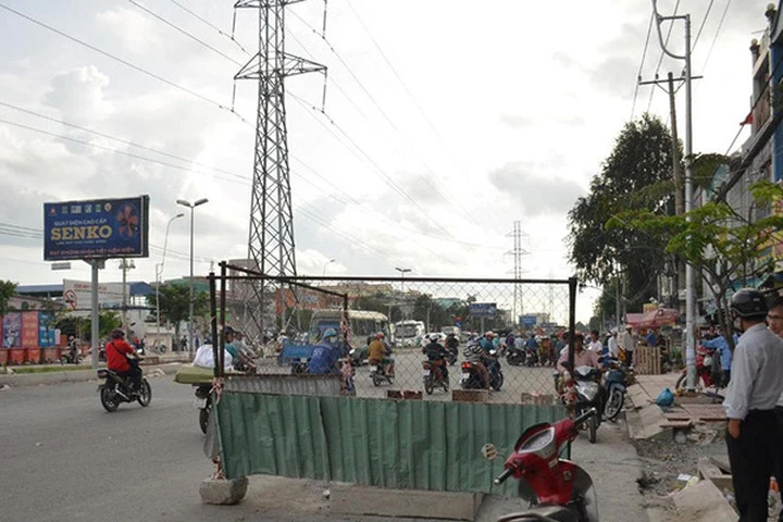 Có thể truy trách nhiệm hình sự vụ ngã hố ga tử vong khi đón xe bus