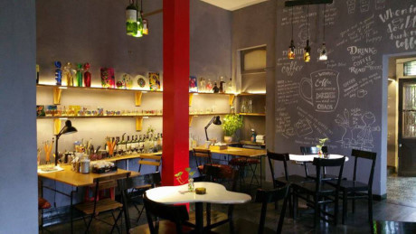 Những quán cà phê tìm khoảng lặng ở Hà Nội - Ảnh 7 Nhung quan ca phe tim khoang lang o Ha Noi - Anh 7