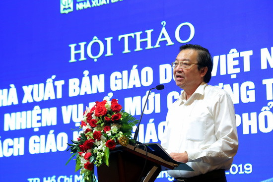 Ông Lê Hồng Sơn khẳng định: Bộ sách “Chân trời sáng tạo” là sản phẩm của một thành phố thông minh, sáng tạo, hiện đại và nghĩa tình. Ảnh: Việt Hà Ông Lê Hồng Sơn khẳng định: Bộ sách “Chân trời sáng tạo” là sản phẩm của một thành phố thông minh, sáng tạo, hiện đại và nghĩa tình. Ảnh: Việt Hà