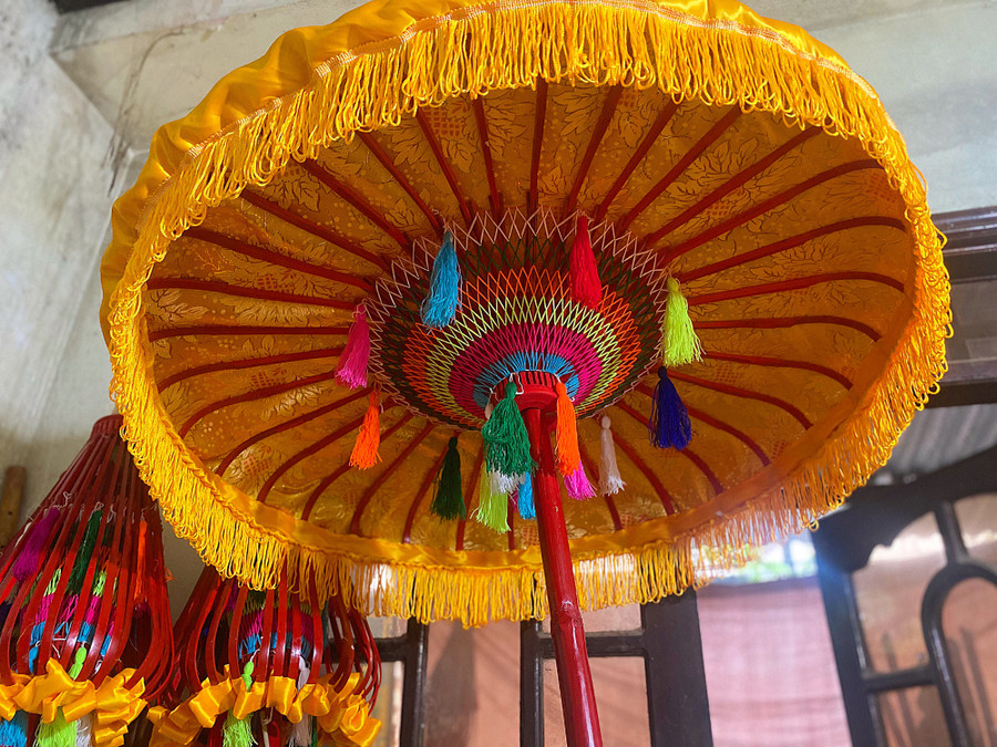 Lọng do ông Tuyên và các cộng sự chế tác đã góp phần làm cho các lễ hội thêm phần long trọng, uy nghiêm.