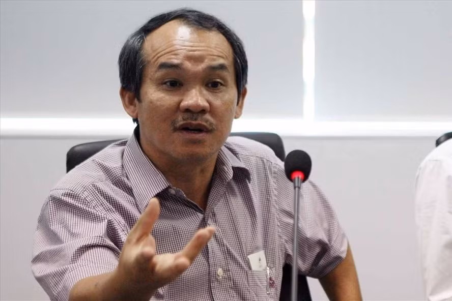 Bầu Đức mới thay huấn luyện viên ở Hoàng Anh Gia Lai. Ảnh: H.A.