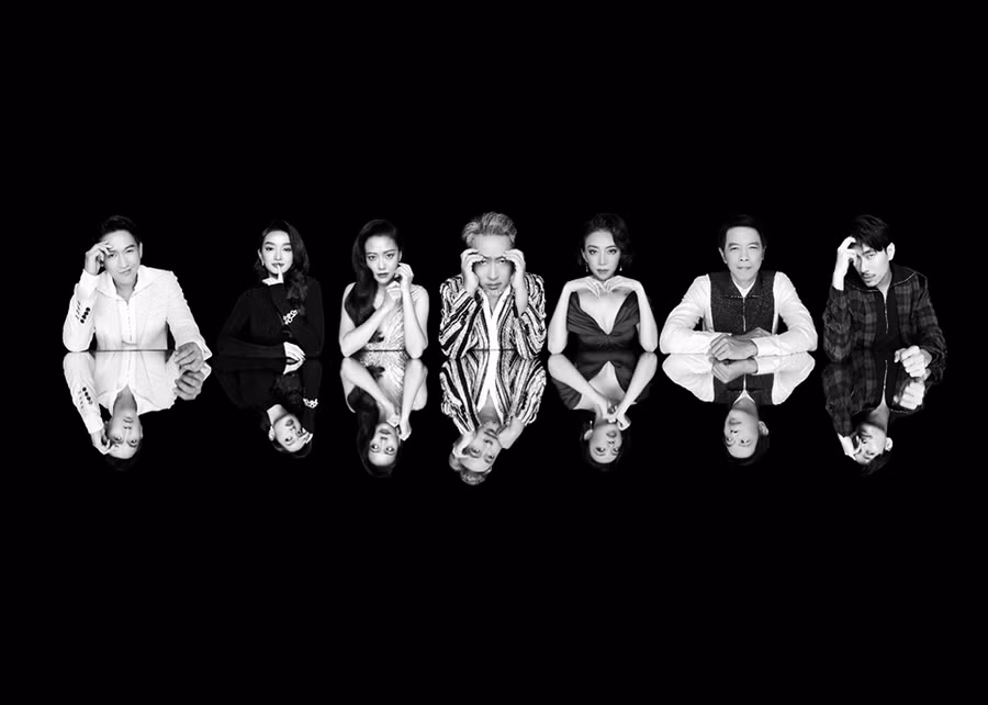 Phim "Tiệc trăng máu" cán mốc 100 tỷ, tung bộ ảnh hoành tráng ăn mừng ảnh 7