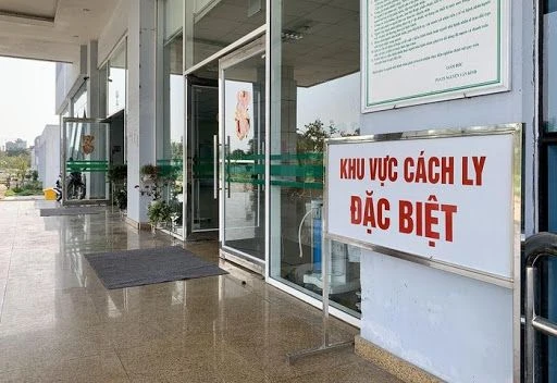 4 ca mắc COVID-19 mới, trong đó có 2 người Việt Nam trở về từ Czech