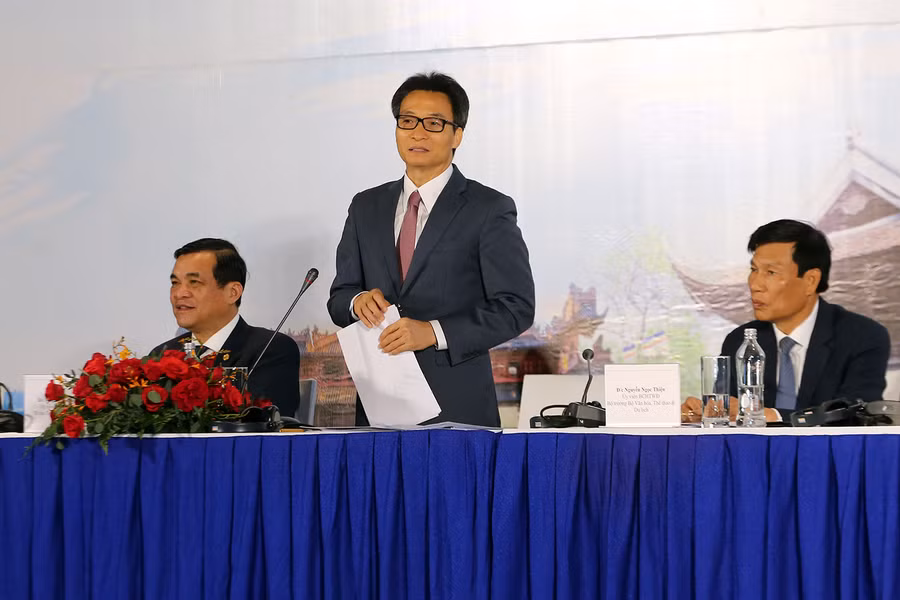 Phó Thủ tướng Vũ Đức Đam phát biểu tại Hội nghị du lịch toàn quốc - Ảnh: VGP/Đình Nam