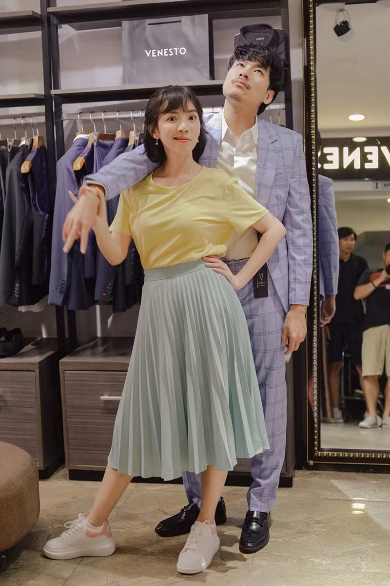 Sau "Tiệc trăng máu", Thu Trang tái hợp Kiều Minh Tuấn trong phim mới "Chìa khóa trăm tỷ".