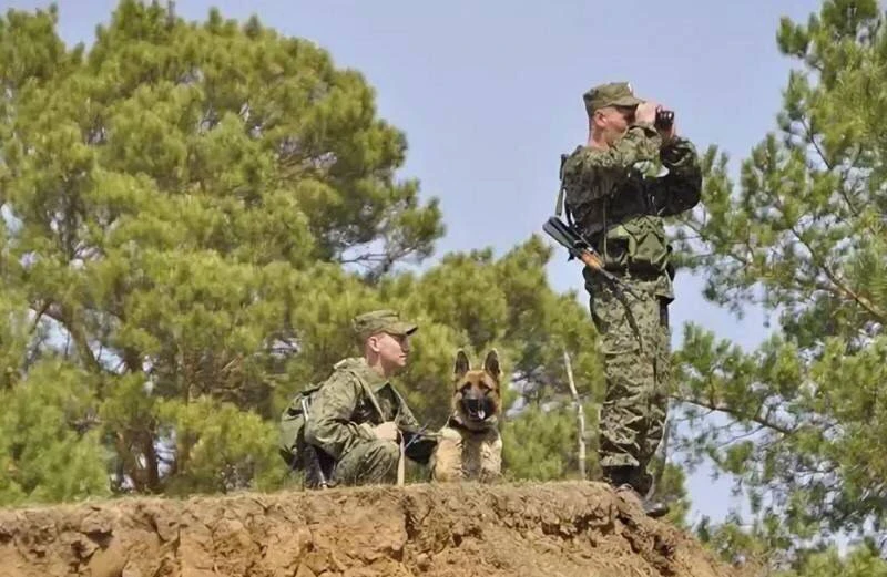 Nga triển khai quân bổ sung tại biên giới Armenia và Azerbaijan