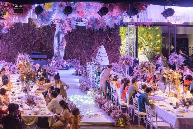 Lễ cưới sẽ được tổ chức tại một trung tâm tiệc cưới lớn nhất ở TP.HCM.