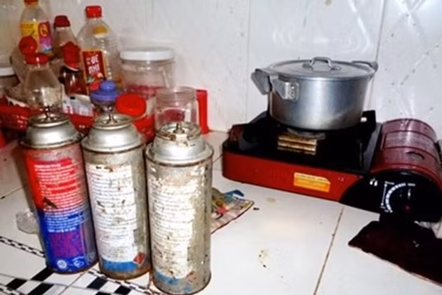 Tuyệt đối không sử dụng bình ga mini bong tróc, han gỉ và không mua bình ga san chiết từ cơ sở không uy tín.