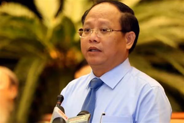 Bị can Tất Thành Cang.