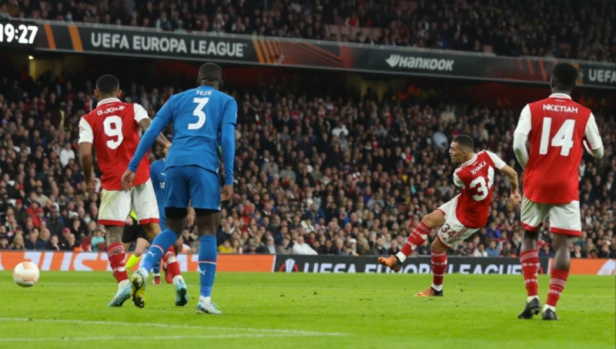 Granit Xhaka ghi bàn thắng duy nhất giúp Arsenal chiến thắng. Granit Xhaka ghi bàn thắng duy nhất giúp Arsenal chiến thắng.