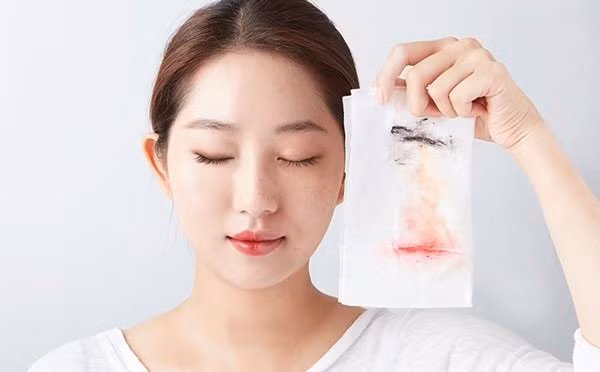 8 loi hay mac phai cua cac nang khi su dung cac san pham lam dep - 9