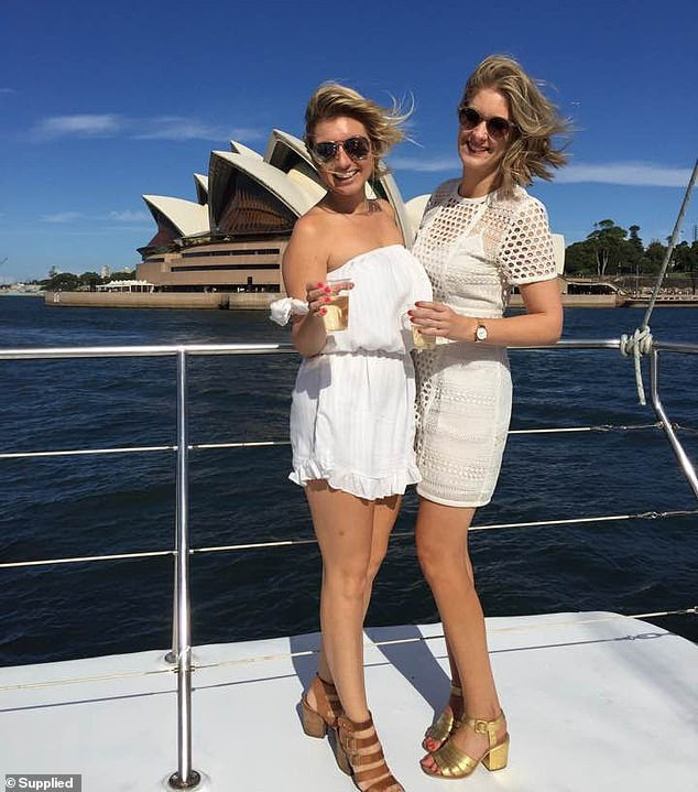 Tiếp viên hàng không tiết lộ kiểu hành khách khó chịu nhất