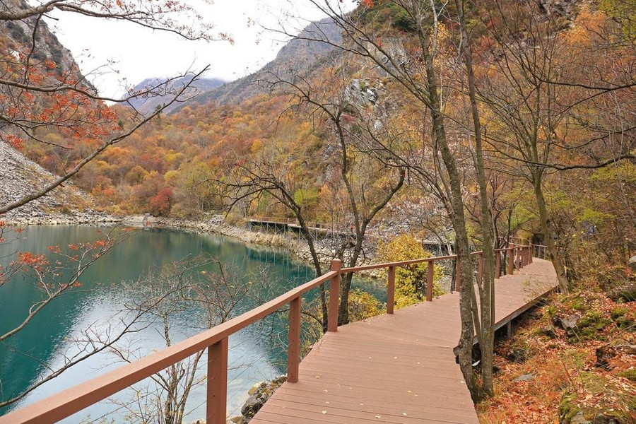 Chon thien duong dep nhu tranh, tach biet tran the o Trung Quoc hinh anh 7 