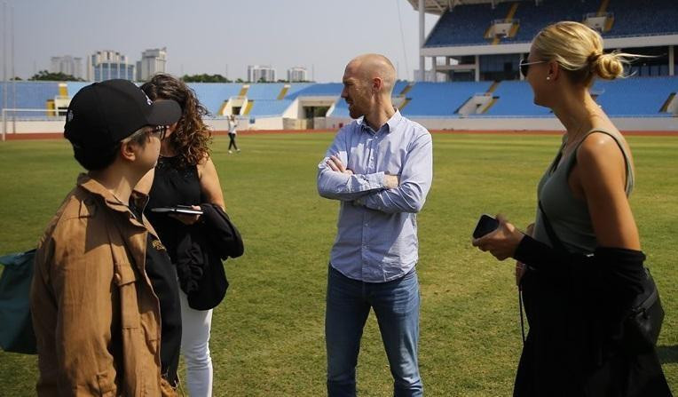 Dortmund chưa hài lòng về sân Mỹ Đình ở một số hạng mục trước khi đá giao hữu với tuyển Việt Nam vào tối 30/11.