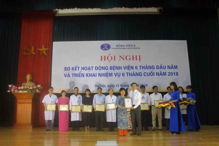Nhà báo Hà Việt Anh nhận giải đặc biệt của Cuộc thi