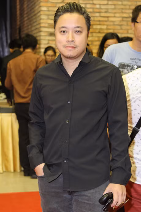 Phuong Trinh Jolie khoe vong eo con kien o su kien - Anh 3