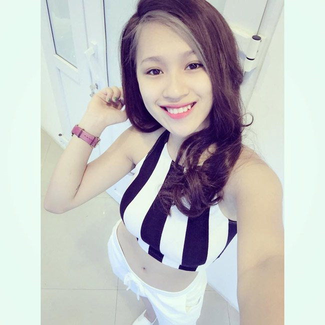 Ngắm thân hình siêu gợi cảm của DJ "bốc lửa nhất Hà thành" ảnh 21 Ngắm thân hình siêu gợi cảm của DJ "bốc lửa nhất Hà thành" ảnh 21