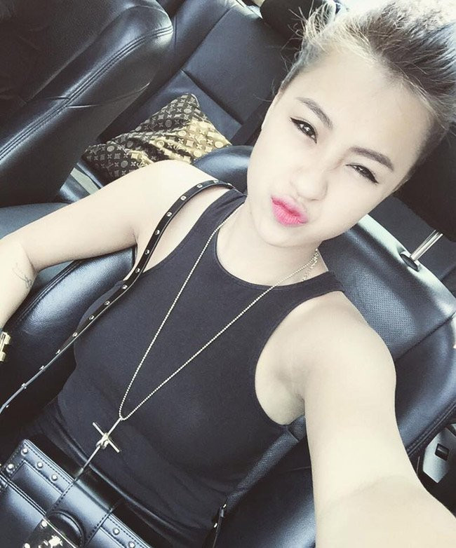 Ngắm thân hình siêu gợi cảm của DJ "bốc lửa nhất Hà thành" ảnh 15 Ngắm thân hình siêu gợi cảm của DJ "bốc lửa nhất Hà thành" ảnh 15